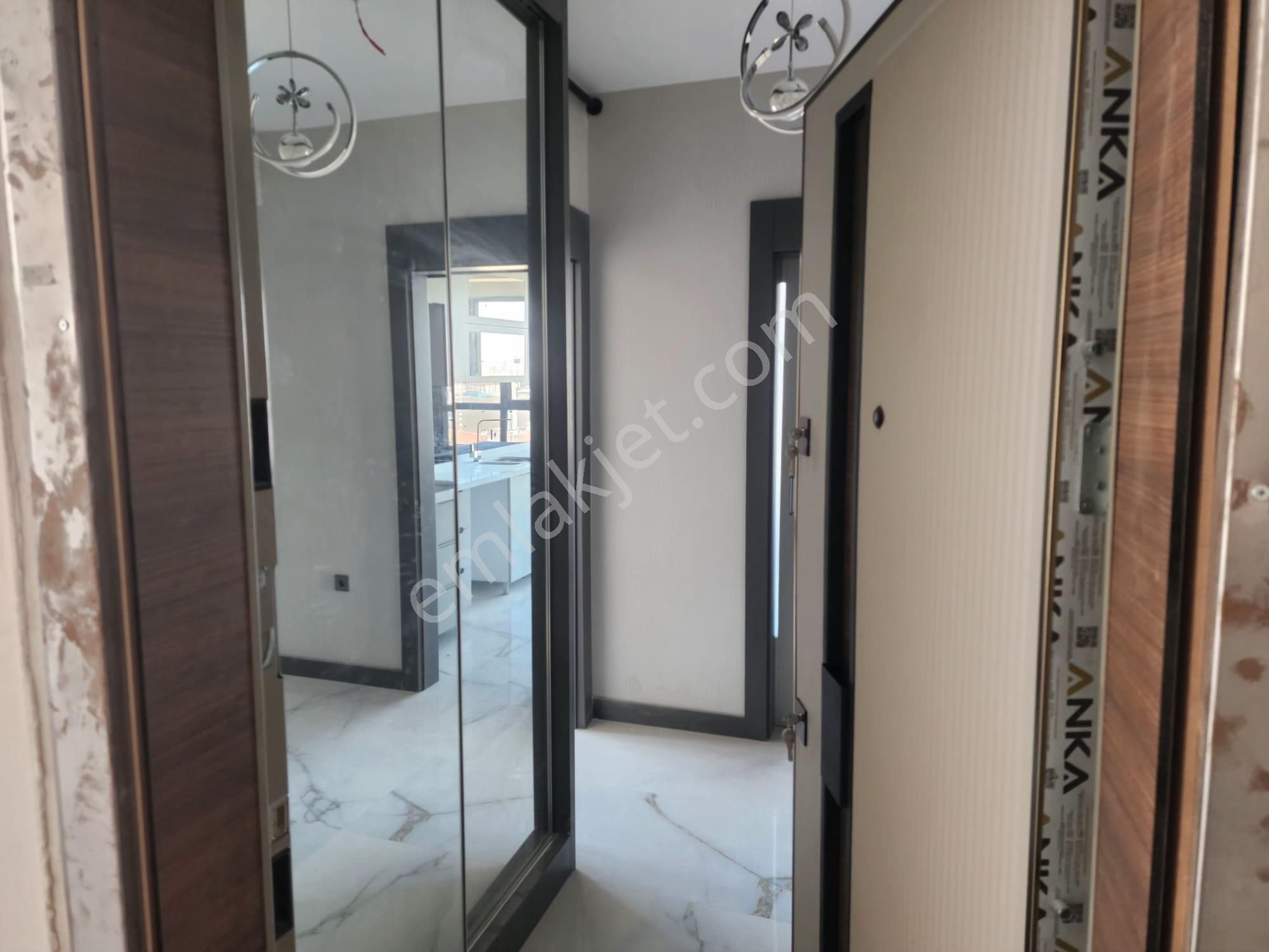 Pursklar Merkezde Satılık Geniş 2+1 Daire - Görsel 6