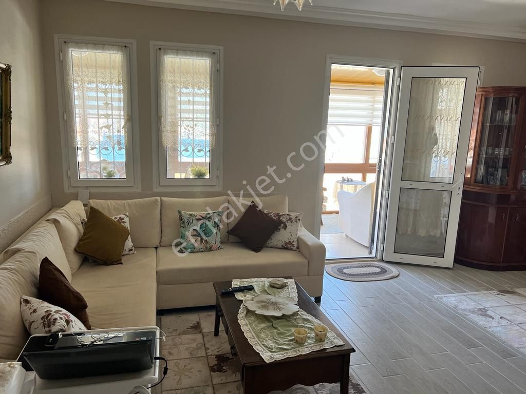 Foça Denizkentte Satılık Dubleks 4+1 Deniz Manzaralı Villa - Görsel 21