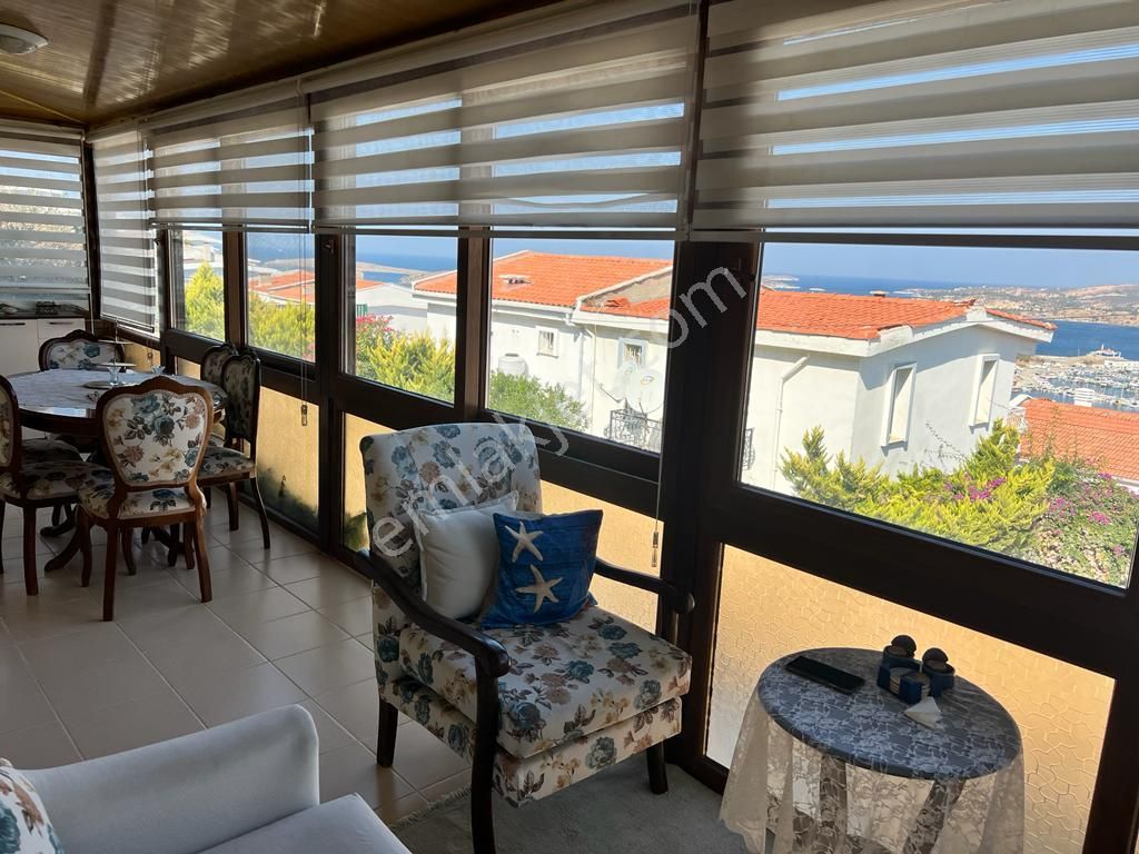 Foça Denizkentte Satılık Dubleks 4+1 Deniz Manzaralı Villa - Görsel 30