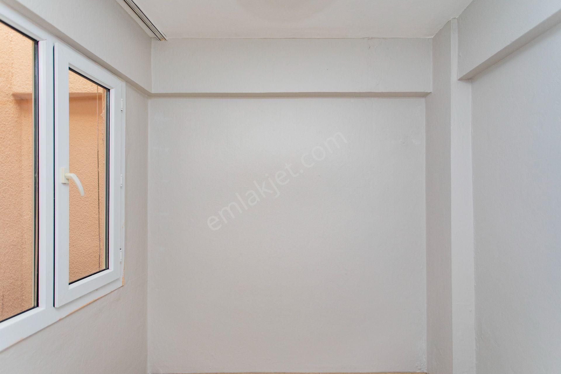 Karşıyaka Alaybey'de Satılık Denize Yakın 3+1 Daire