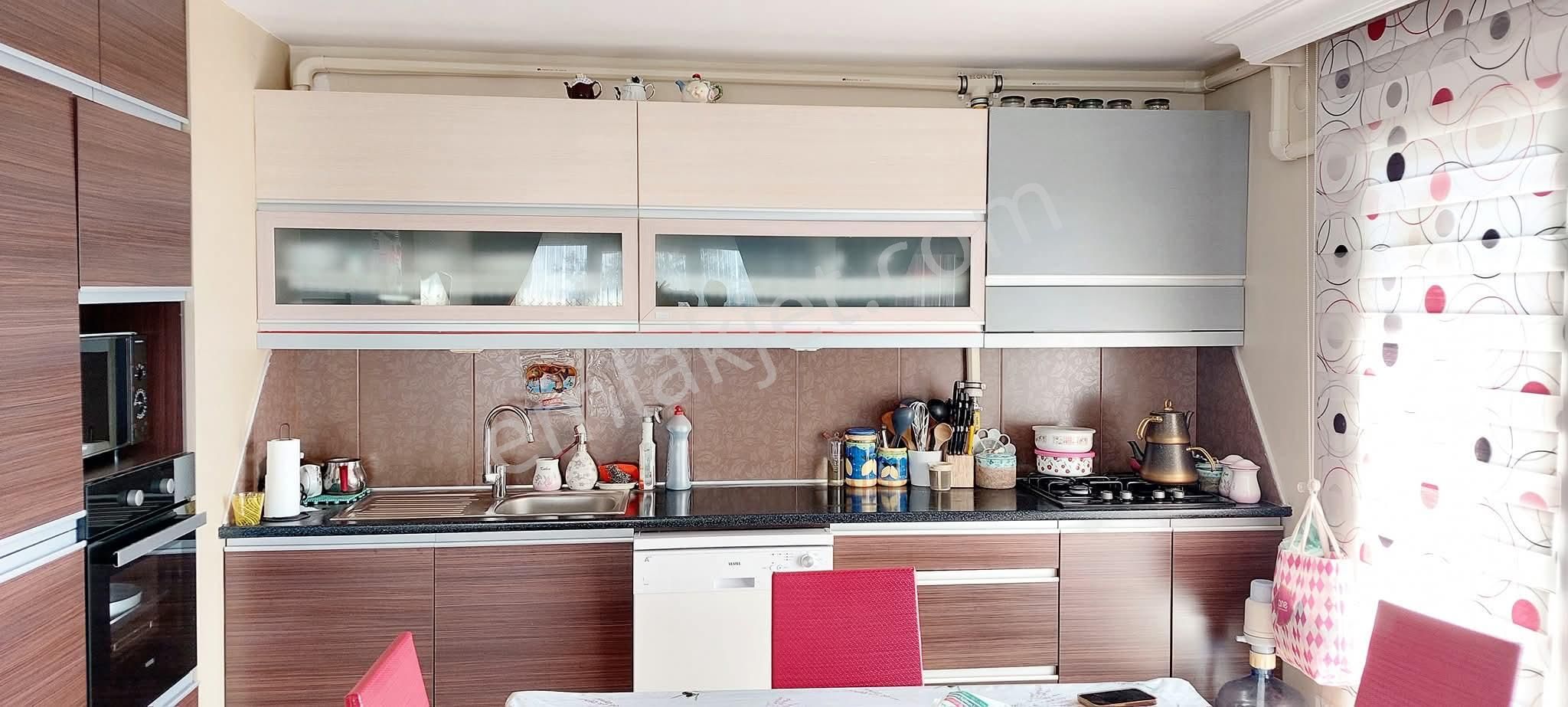 Elit Bölgede Deniz Manzaralı, Havuzlu, Doğalgazlı 3+1 Daire - Görsel 13