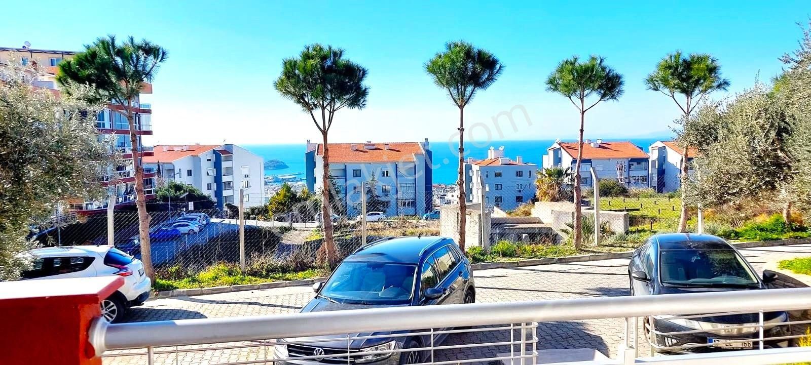 Elit Bölgede Deniz Manzaralı, Havuzlu, Doğalgazlı 3+1 Daire