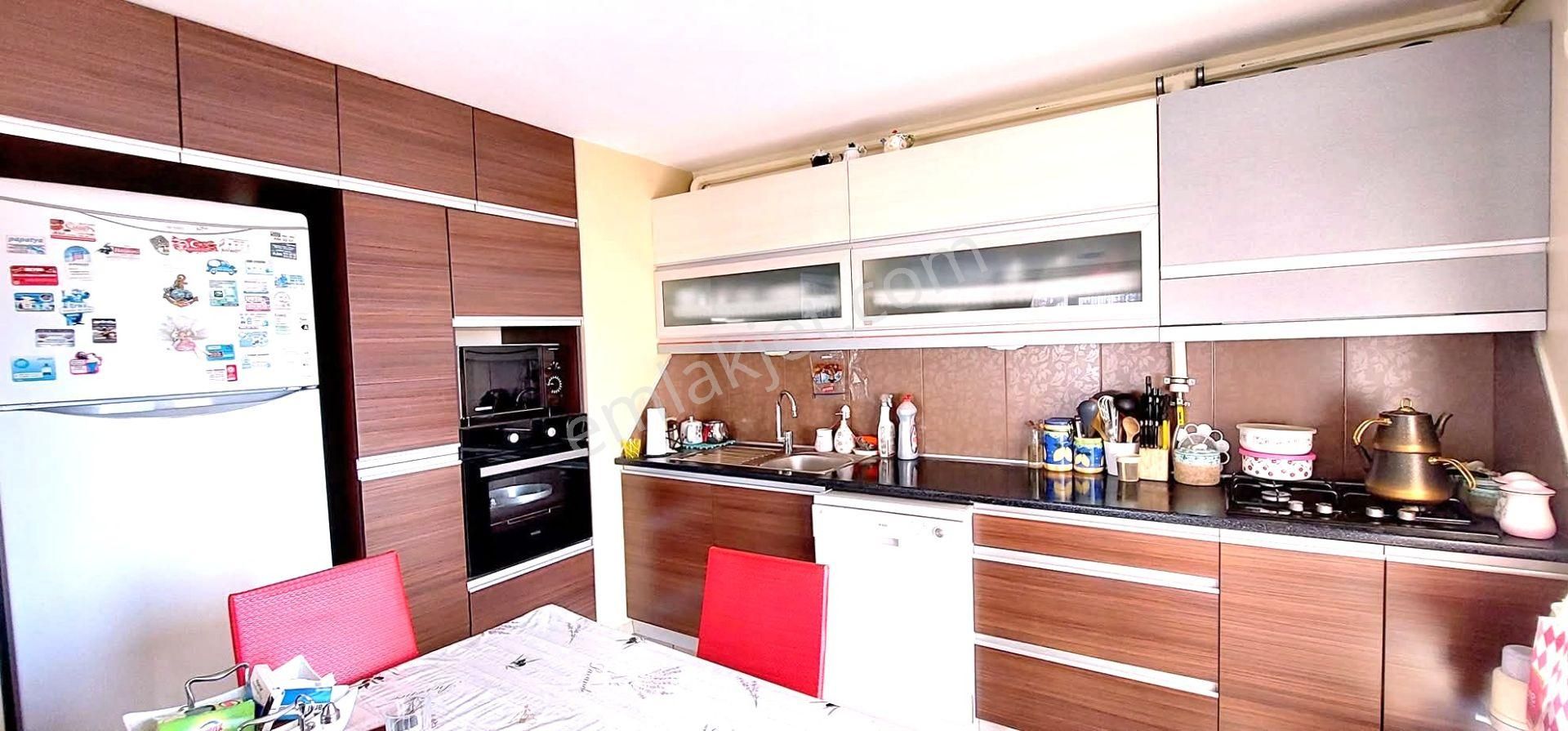 Elit Bölgede Deniz Manzaralı, Havuzlu, Doğalgazlı 3+1 Daire - Görsel 6