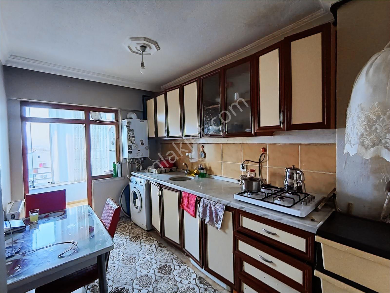 Sincan Da Yapılı Ara Kat Krediye Uygun 3+1 Satılık Daire