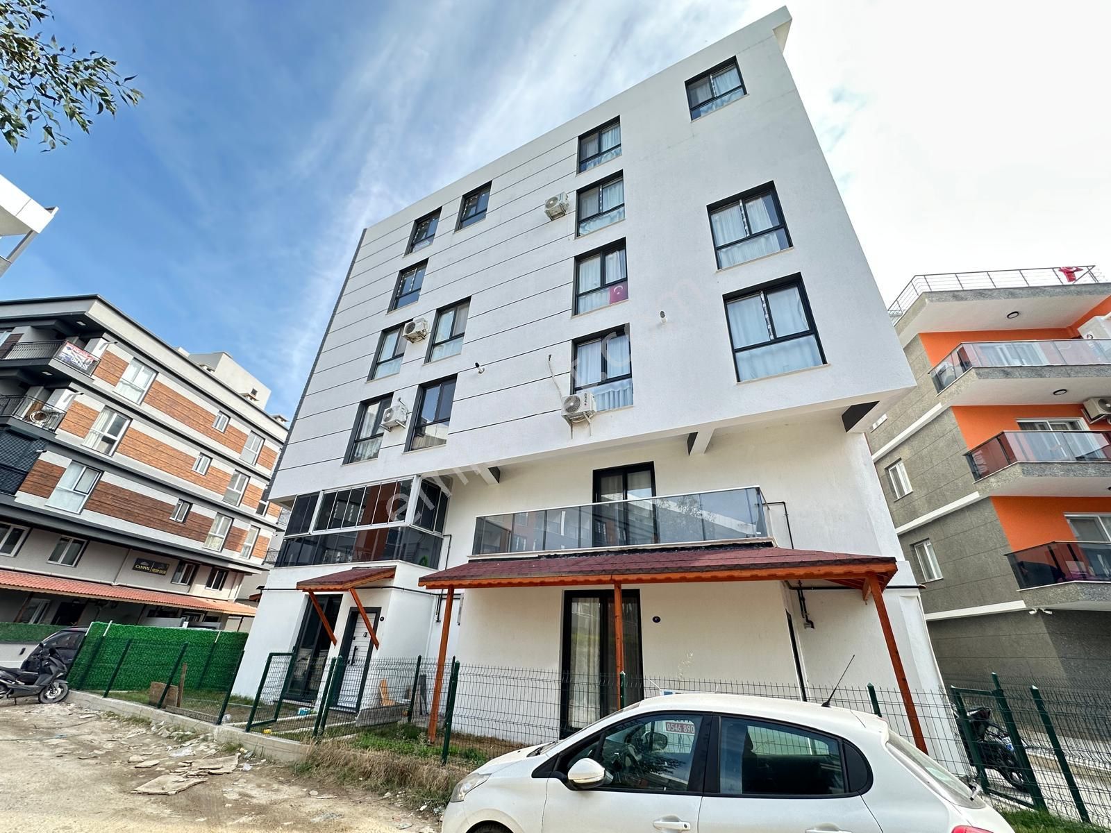 Seyrek'te 1+1 Eşyalı Kiralık Sıfır Temiz Daire - Görsel 25