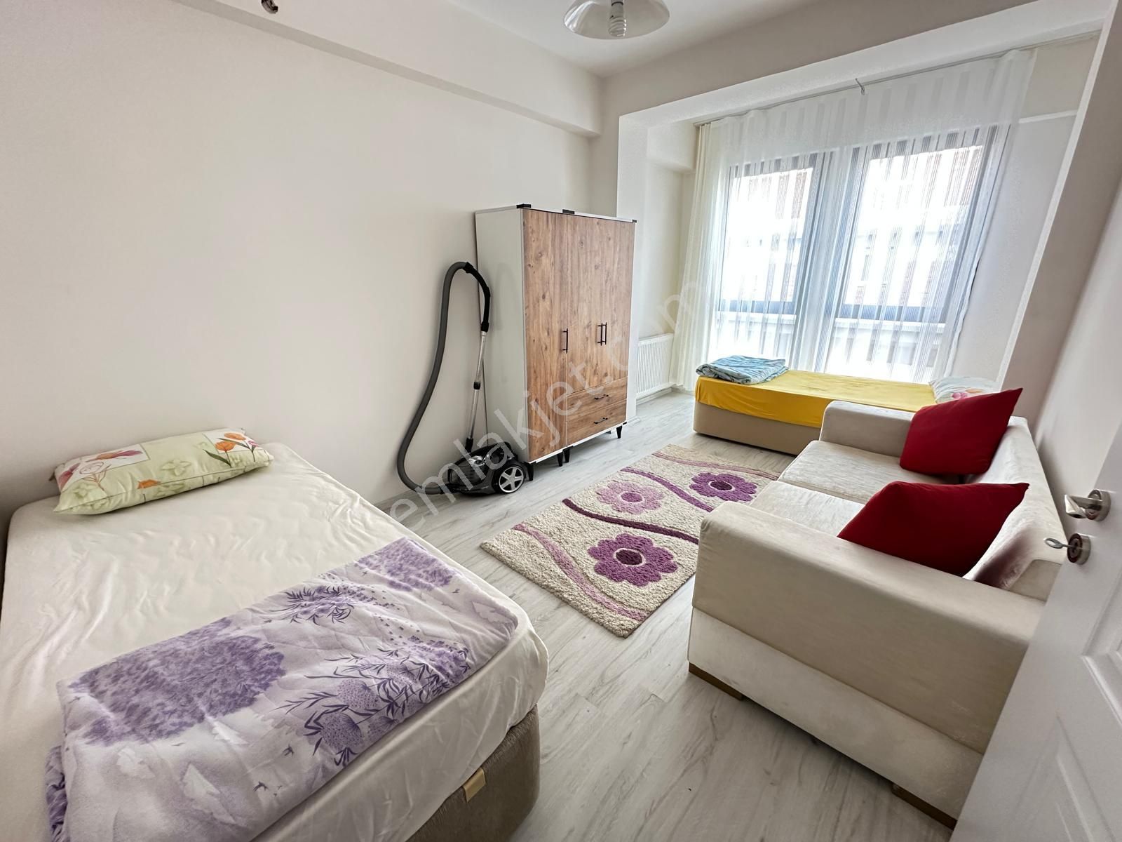 Seyrek'te 1+1 Eşyalı Kiralık Sıfır Temiz Daire - Görsel 17