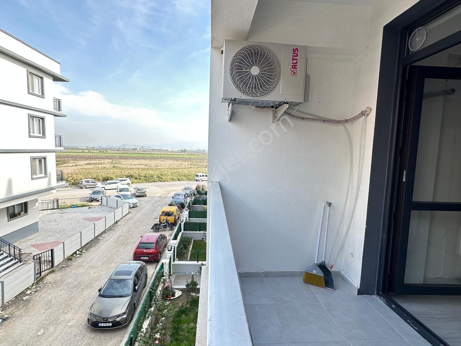 Seyrek'te 1+1 Eşyalı Kiralık Sıfır Temiz Daire - Görsel 14