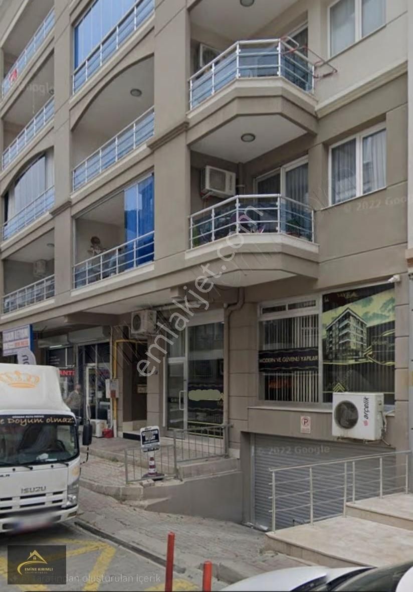 Demirköprünün En Kıymetli Ve Ayak Yolu Olan Yerde Geniş Dükkan - Görsel 13