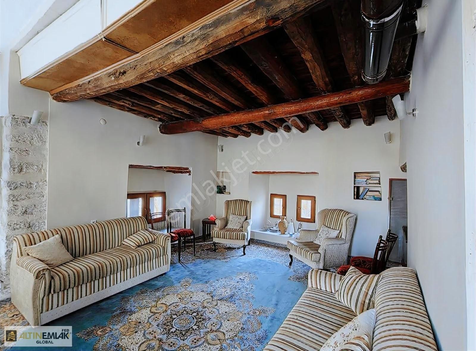 Becen'de Ticari Parsel Üzerinde 276m2 Arsa Ve İçinde Müstakil Ev - Görsel 9