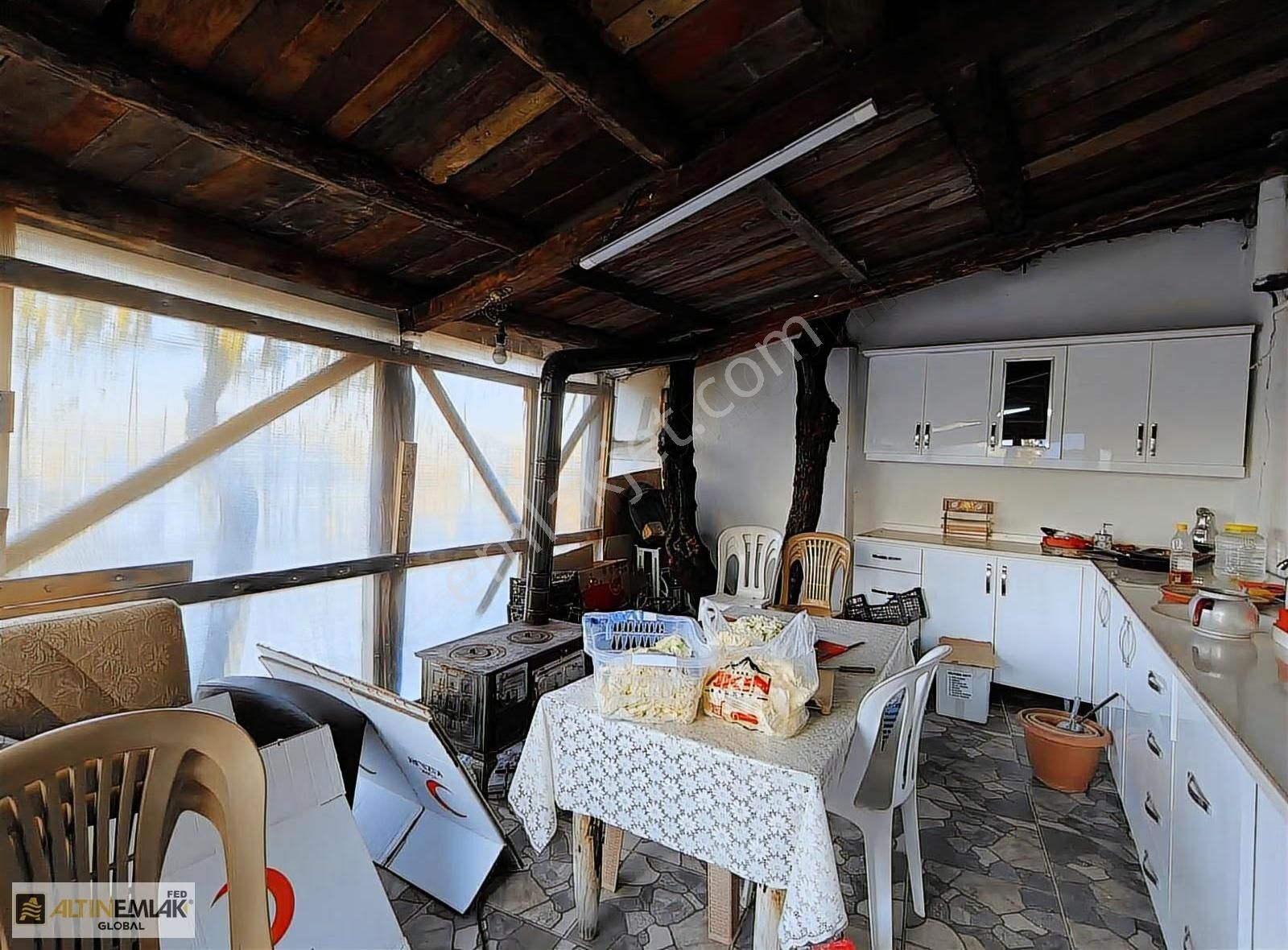 Becen'de Ticari Parsel Üzerinde 276m2 Arsa Ve İçinde Müstakil Ev - Görsel 11