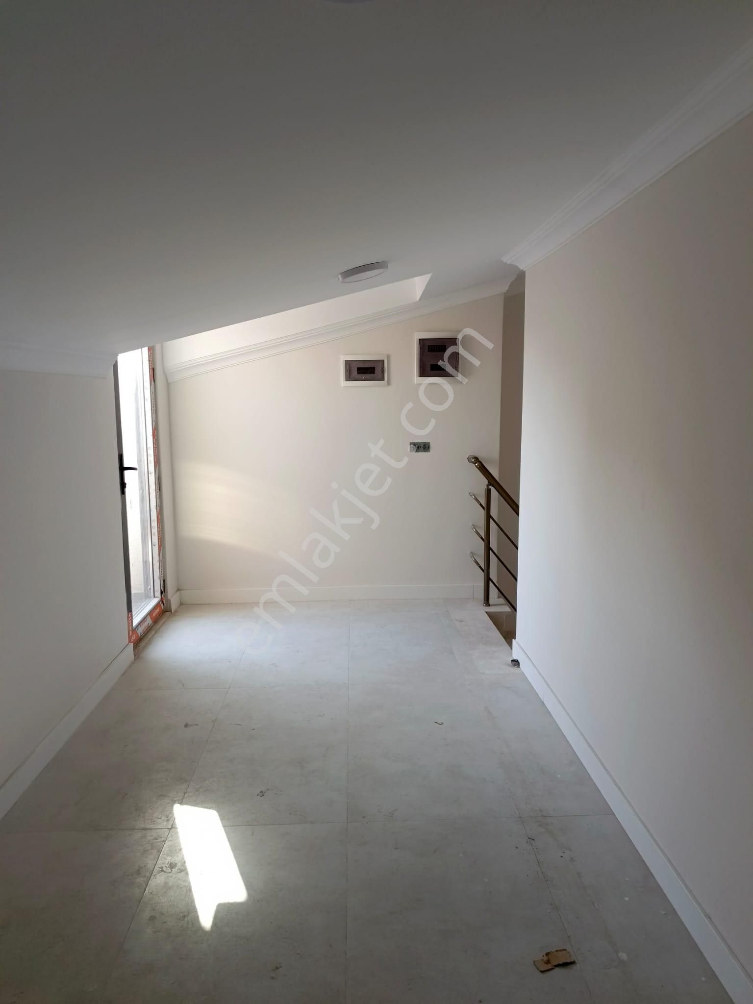 Bağdat Caddesi Üzerinde 4+1 Sıfır, Yüksek Tavan Dubleks Dairedir - Görsel 16