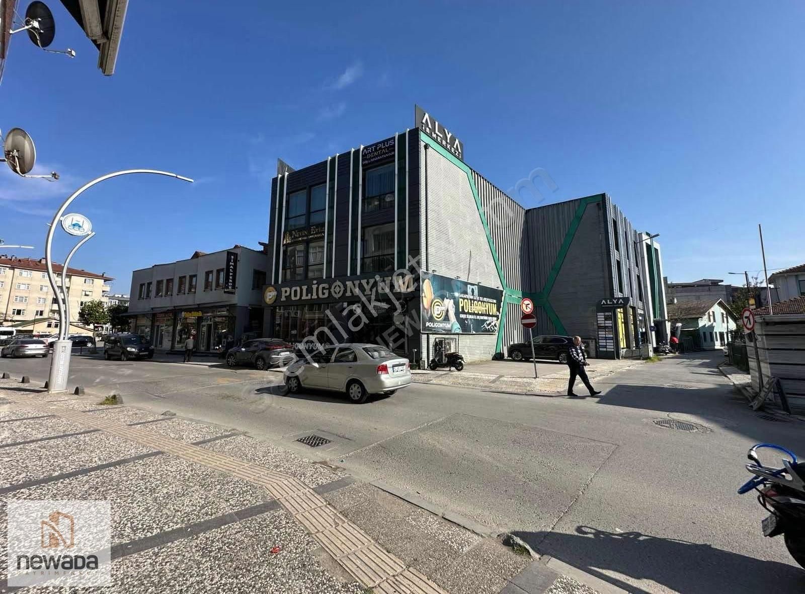 Çark Caddesine Yürüme Mesafesinde Satılık 1+1 70 M2 Ofis