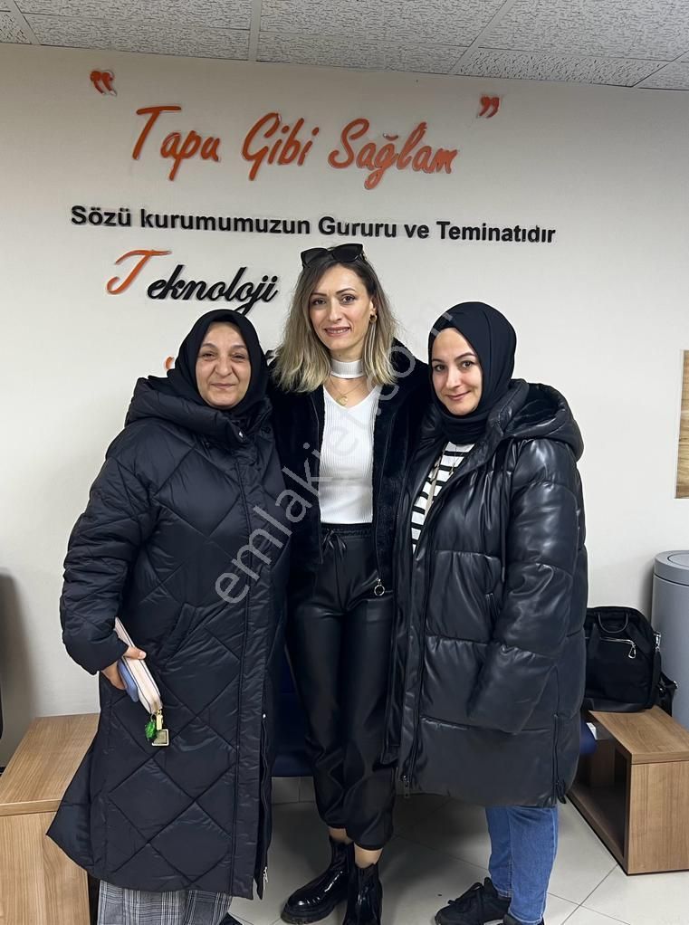 Karasu Çiğdem Emlak...havuzlu Sitede & 3.kat & 2+1...uygun Fiyat - Görsel 30