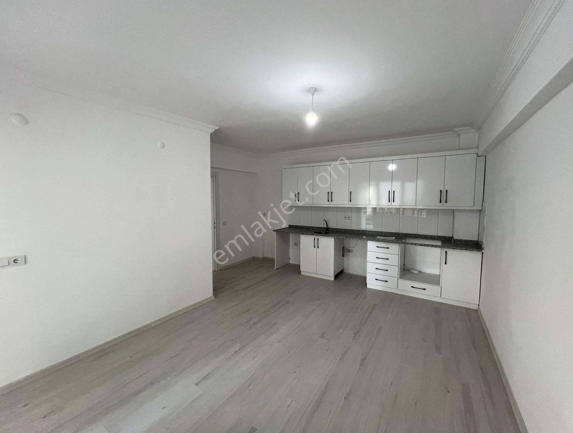 Alanya Tosmur Mah.denize 150 Mt.satılık 2+1 Daire