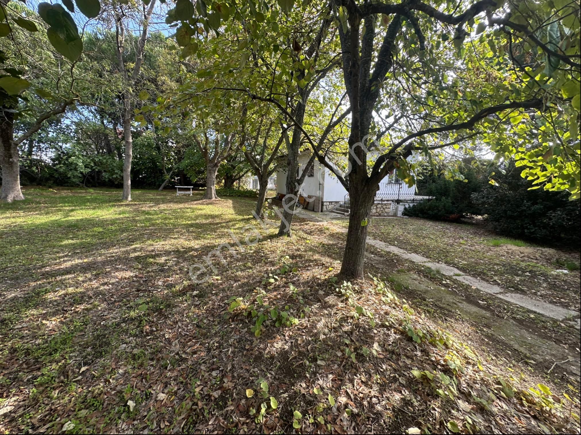 Silivri Semizkumlar'da 1660 M2 Bahçeli Arsa - Görsel 2