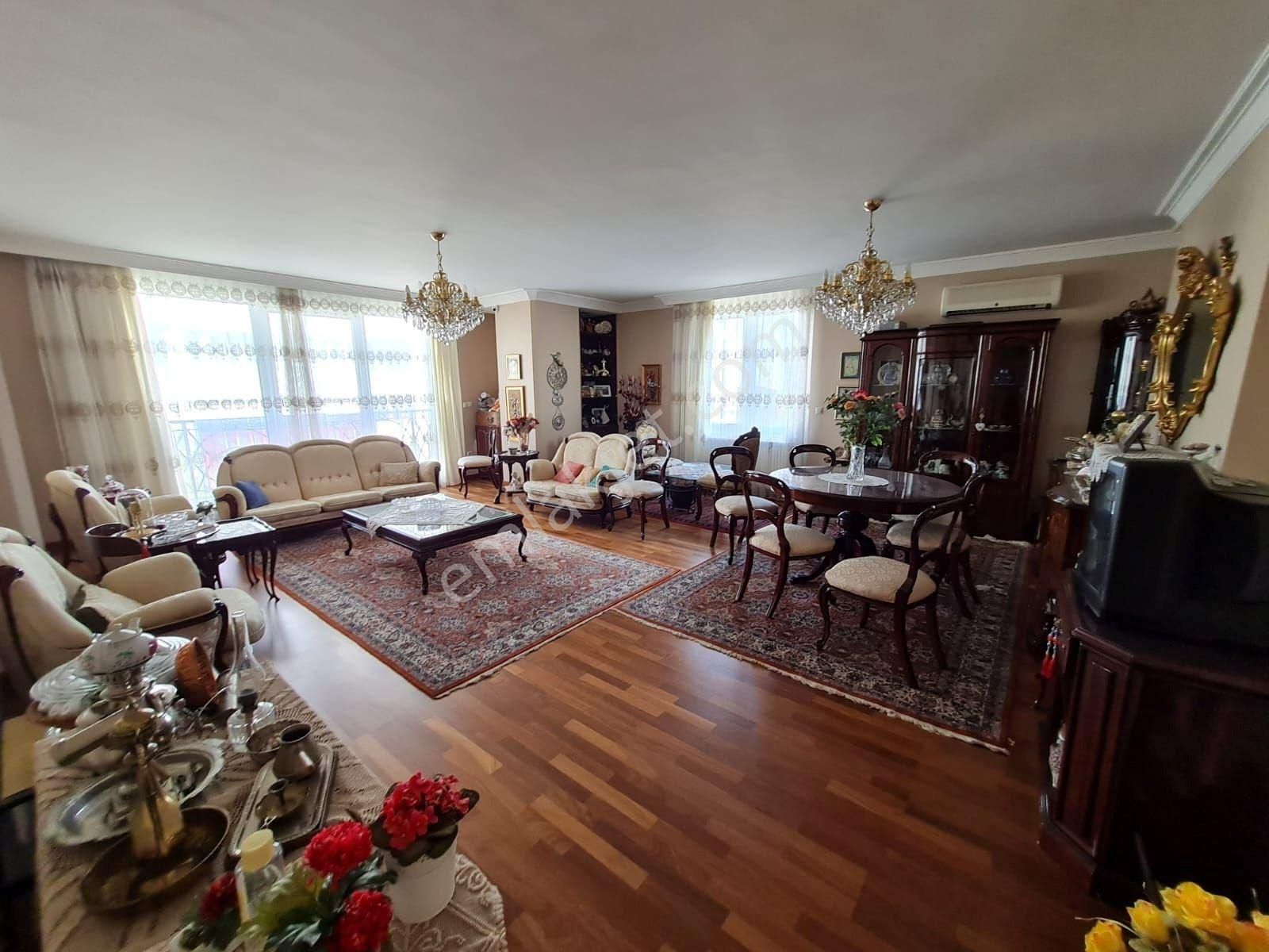 Feneryolu Kamelya Yakın 4+1 2008 Yapımı Binada - Görsel 2