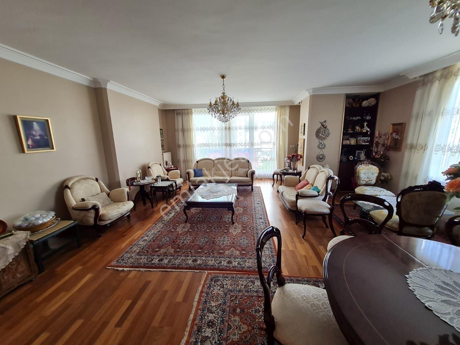 Feneryolu Kamelya Yakın 4+1 2008 Yapımı Binada - Görsel 5