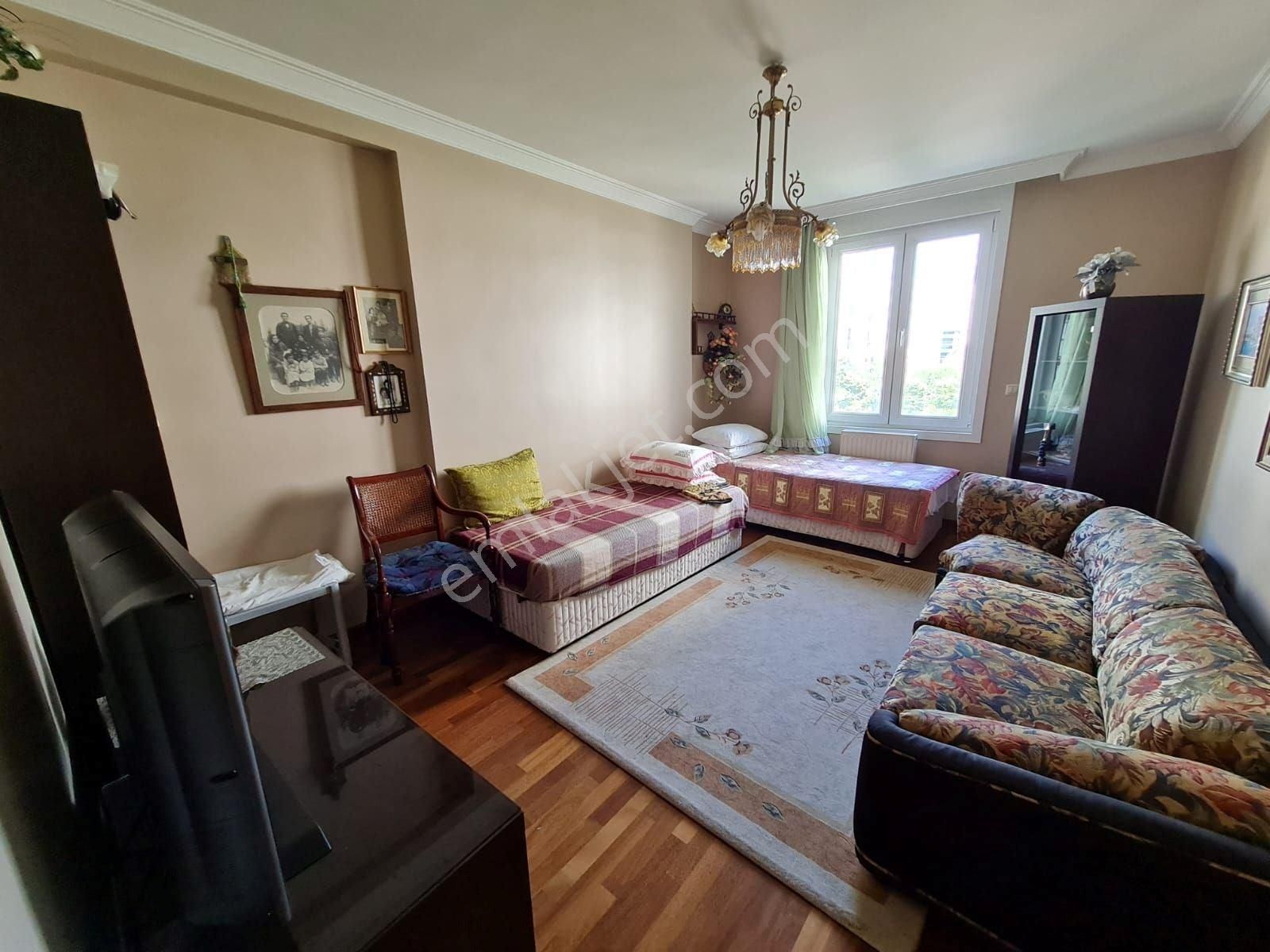 Feneryolu Kamelya Yakın 4+1 2008 Yapımı Binada - Görsel 16