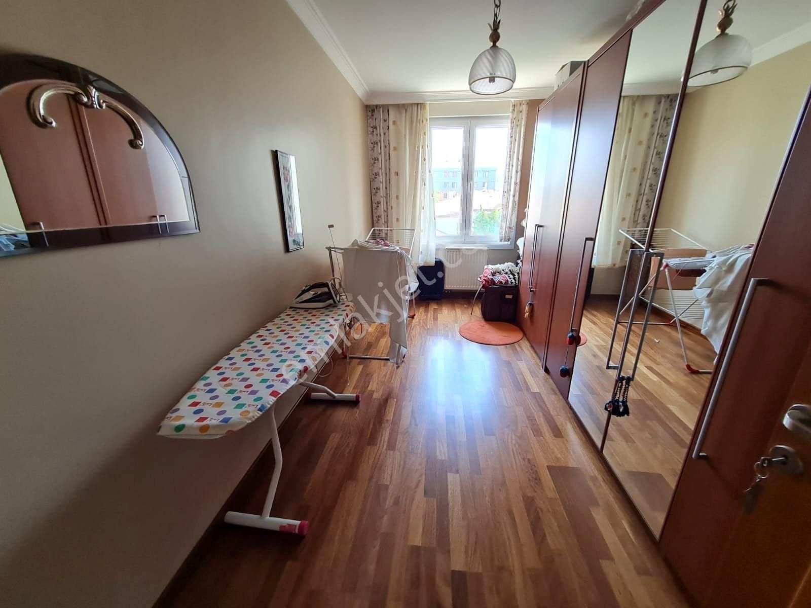 Feneryolu Kamelya Yakın 4+1 2008 Yapımı Binada - Görsel 29