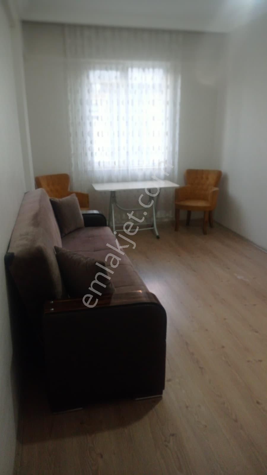 Ayyıldız Emlaktan 1+1 Eşyalı Stüdyo Bakımlı Üniversite Karşısı