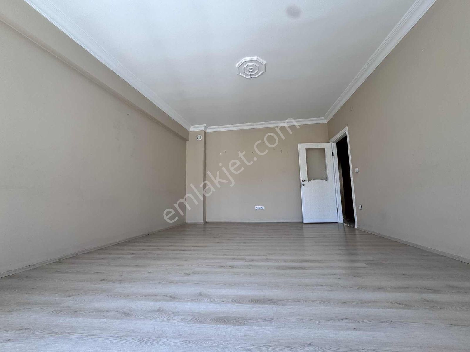 Işık'tan Dörtyola Yakın Ebeveynli Satılık 3+1 Daire (boş)acil - Görsel 12