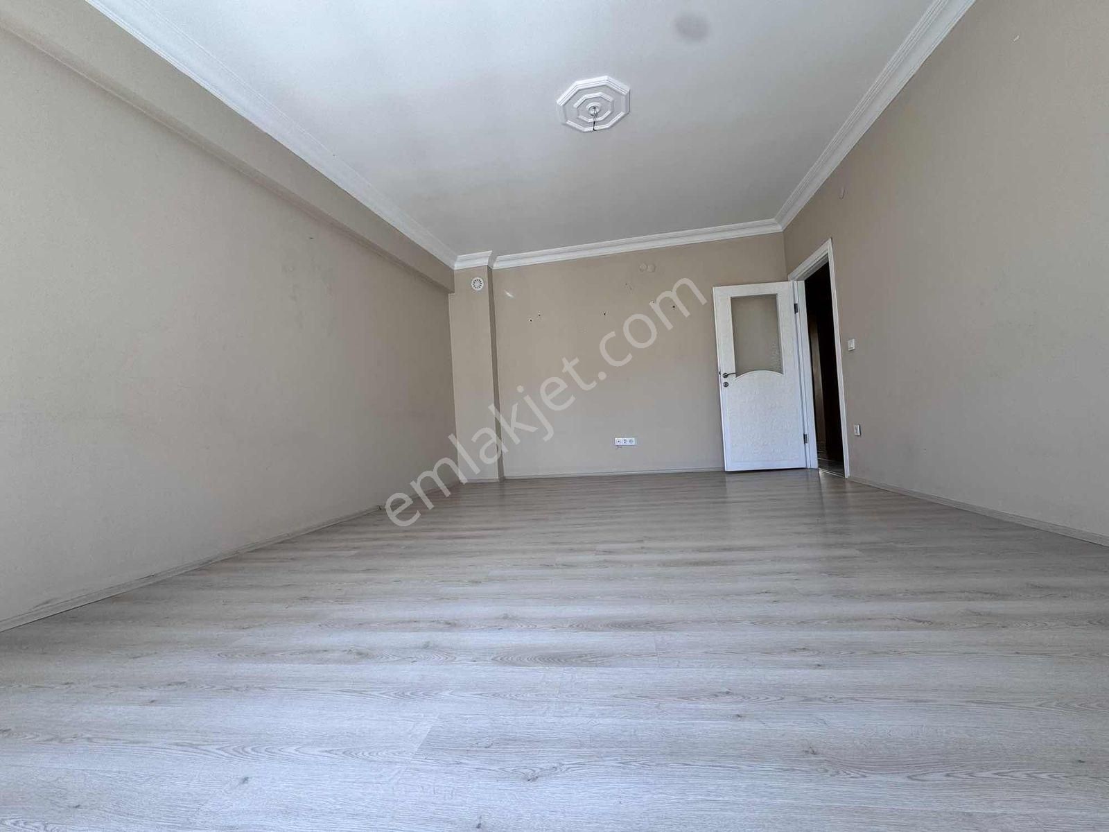 Işık'tan Dörtyola Yakın Ebeveynli Satılık 3+1 Daire (boş)acil - Görsel 5