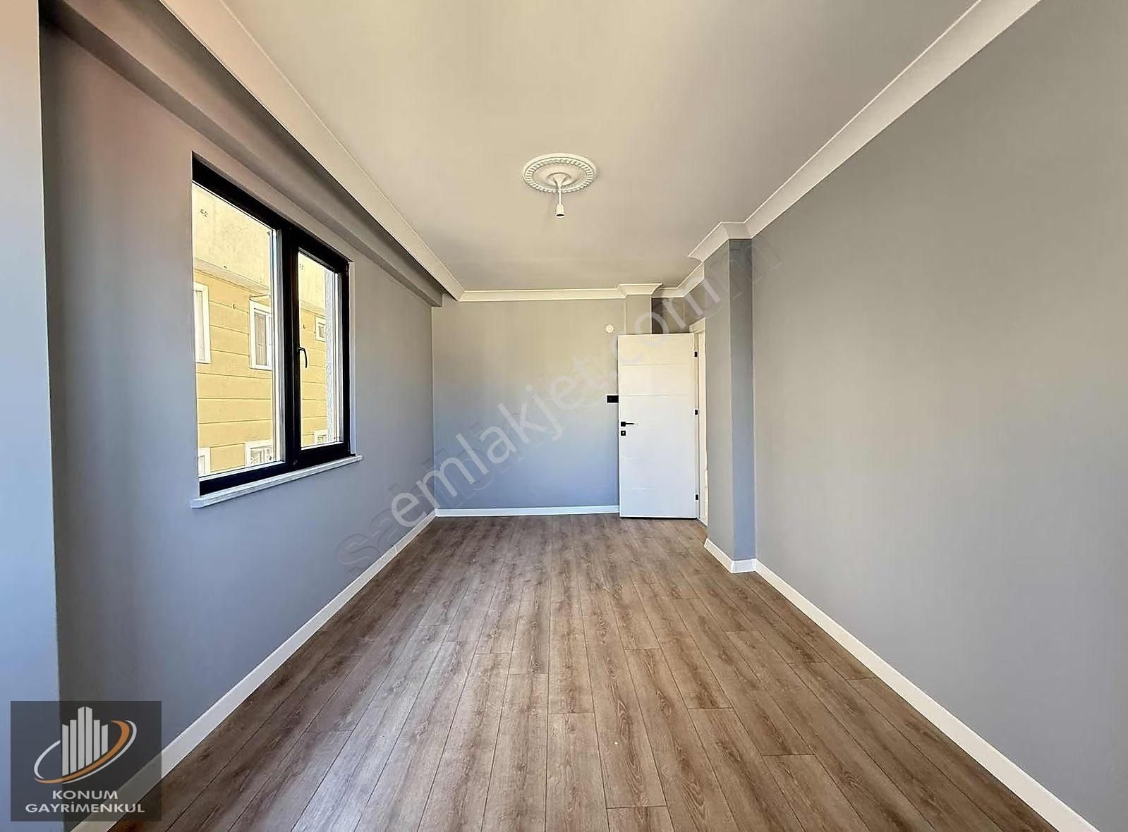 Konum Emlaktan Yüksek Kredili Tuzla Cd. Cephe 95m² Lüks Ara Kat - Görsel 3