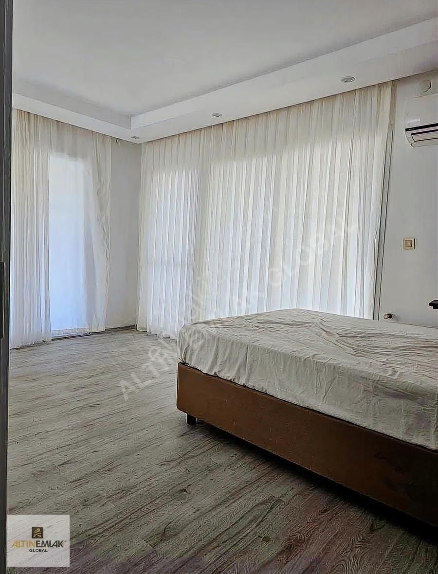 Marmaris İçmeler Mevkiinde Satılık Lüx 5+1 Villa(eşyalı)