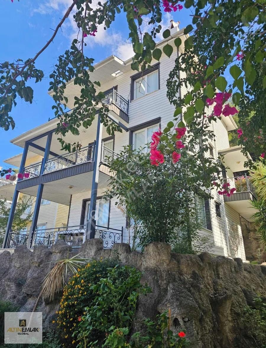 Marmaris İçmeler Mevkiinde Satılık Lüx 5+1 Villa(eşyalı) - Görsel 8