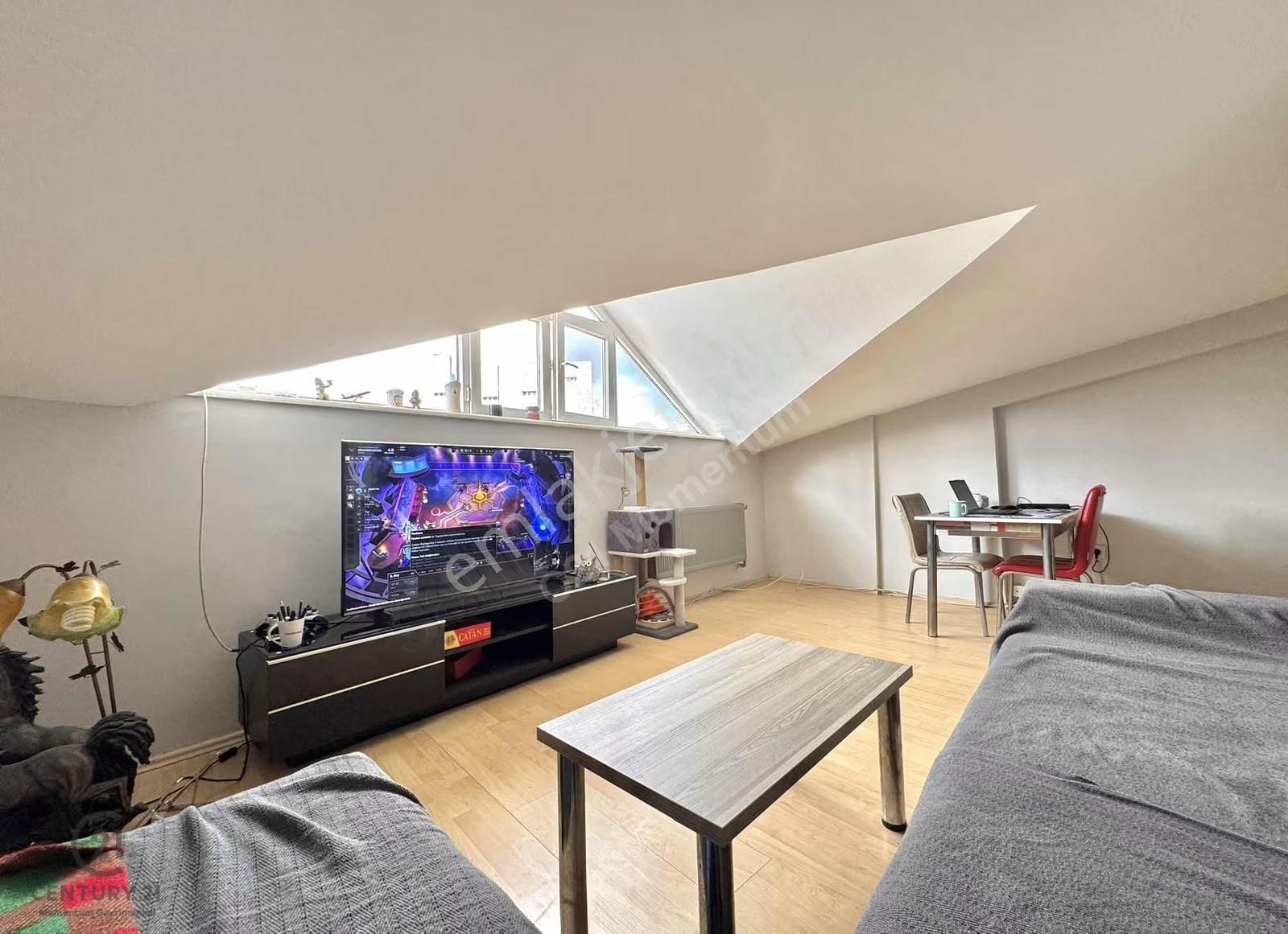 Beşiktaşın Kalbinde 1+1 Çatı Katı Daire - Görsel 4