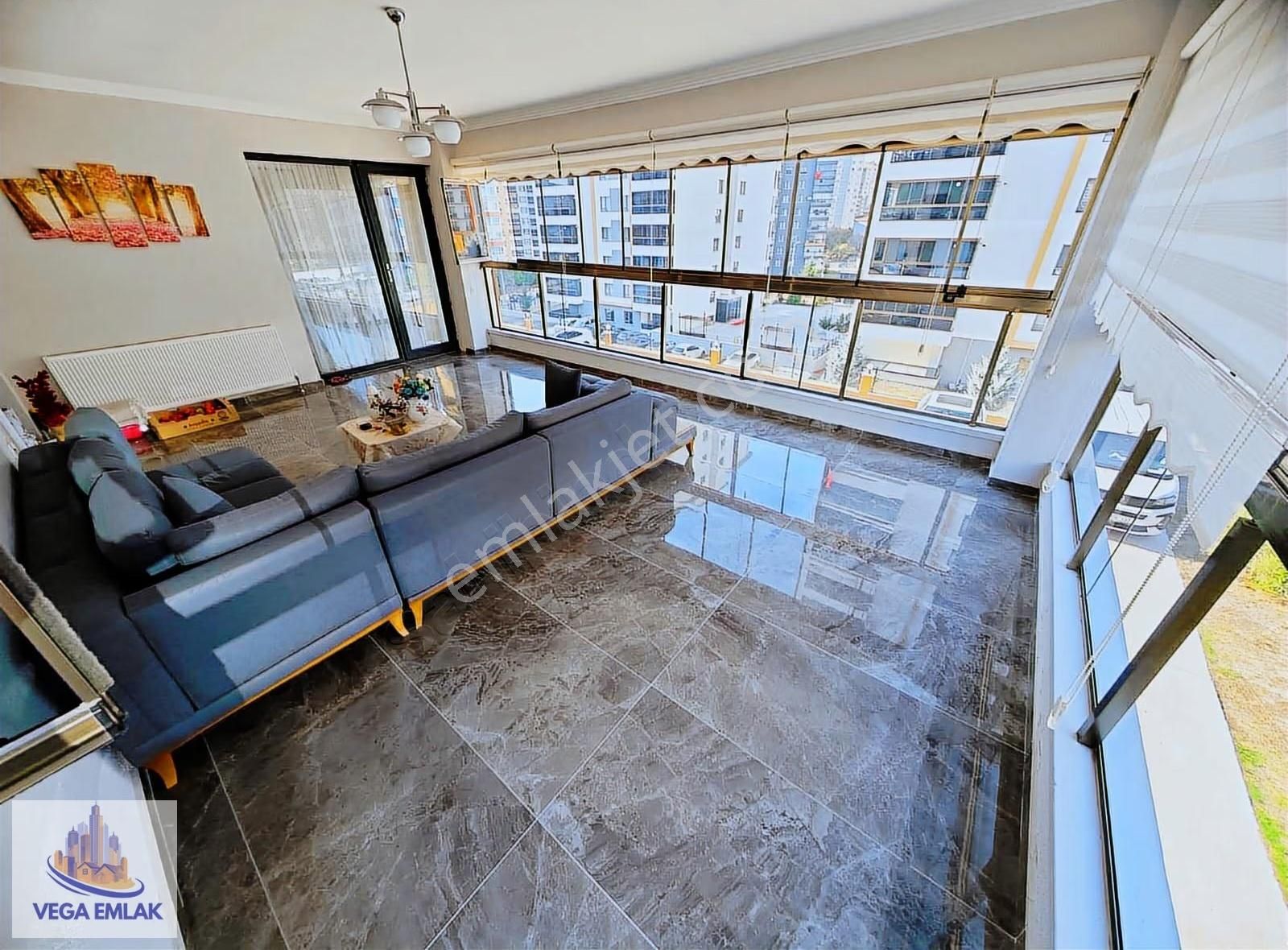 Vega Emlaktan Güneşevlerde Full Yapılı Lüks 3+1 Site Dairesi - Görsel 16