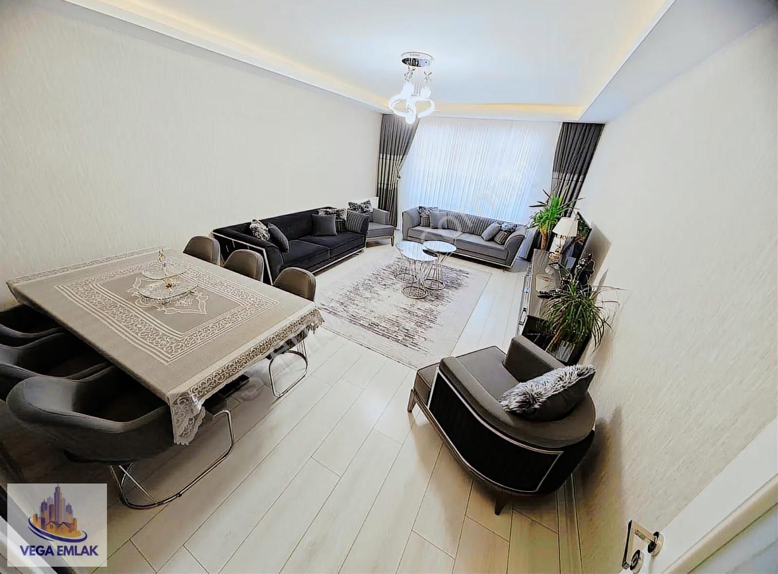 Vega Emlaktan Güneşevlerde Full Yapılı Lüks 3+1 Site Dairesi - Görsel 8