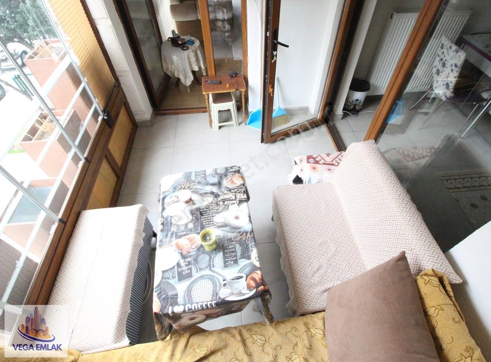 Vega Emlak'tan Güneşevlerde 3+1 130m2 Full Yapılı Ön Cephe Daire - Görsel 16