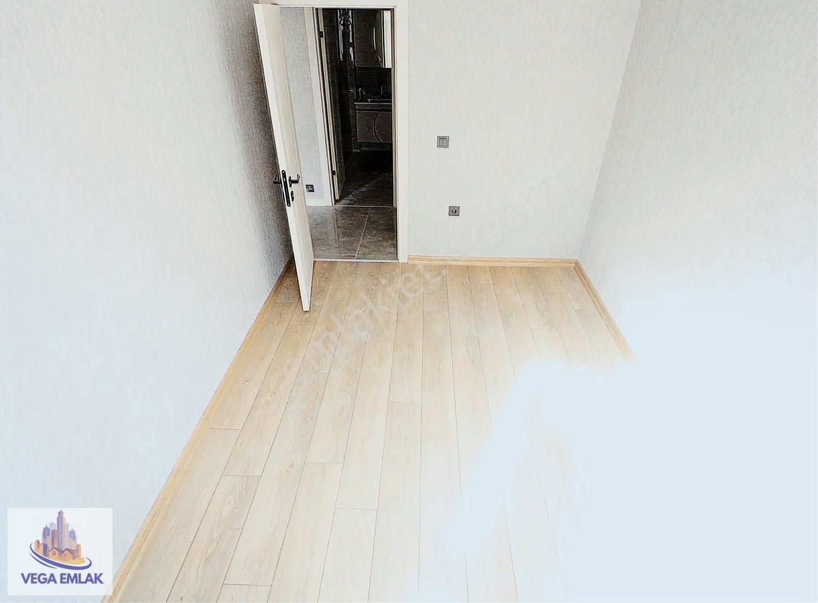 Vega Emlaktan Güneşevlerde Full Yapılı Fırsat 4+1 Sıfır Daire - Görsel 2