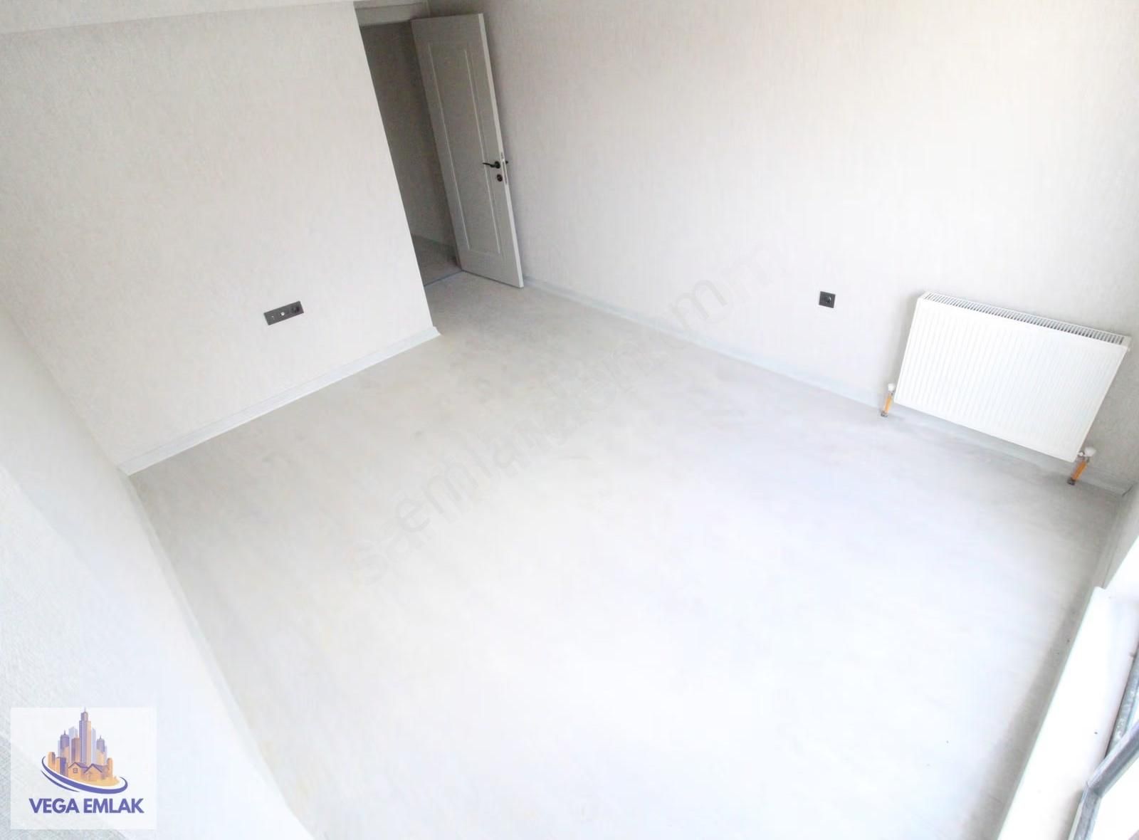 Vega Emlaktan Aydınlıkevler Altınpark Yakını Sıfır Katta Daire - Görsel 29