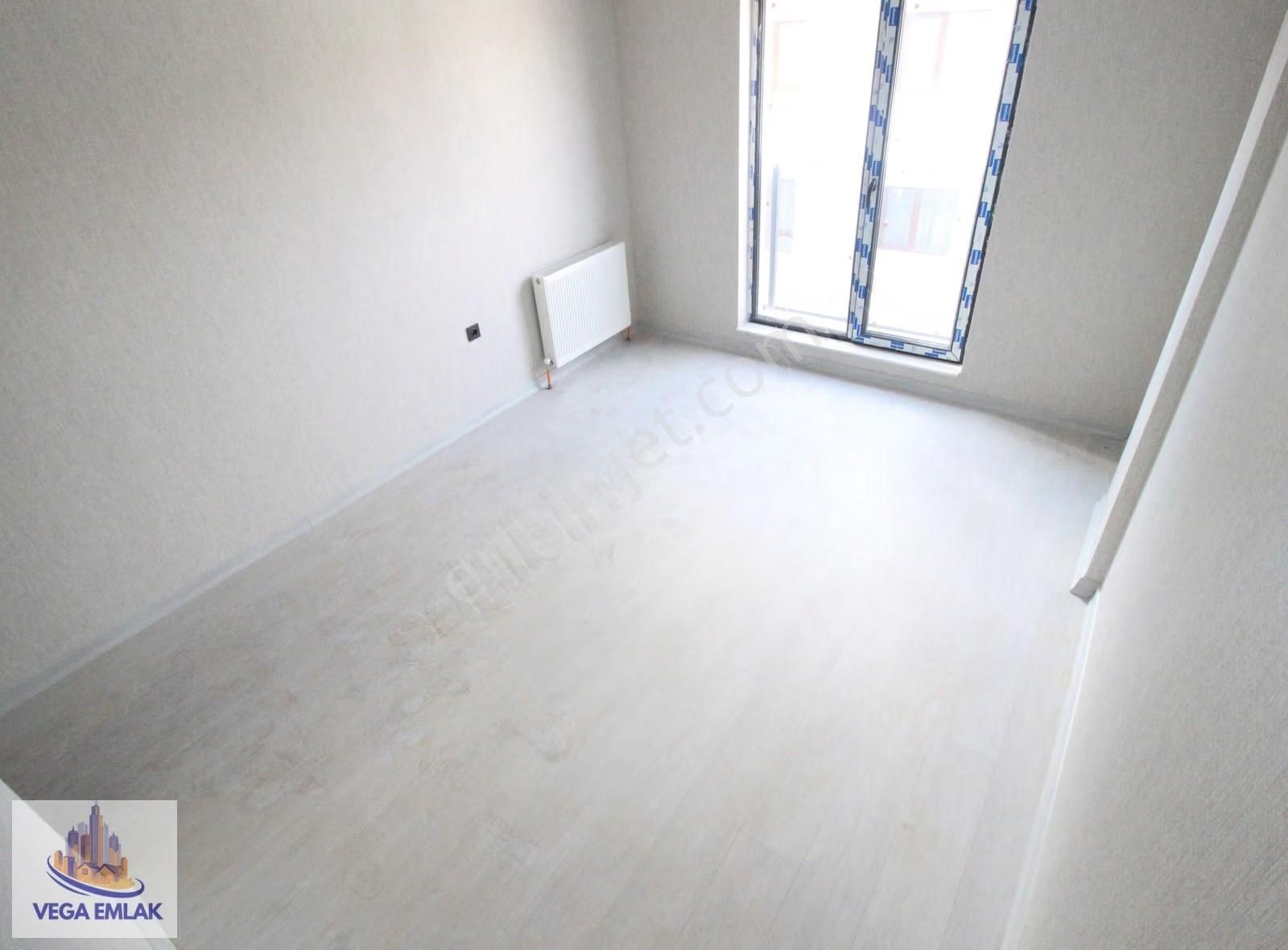 Vega Emlaktan Aydınlıkevler Altınpark Yakını Sıfır Katta Daire - Görsel 28