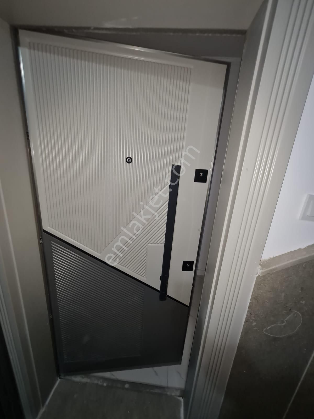 Aydınlıkevlerde Sıfır Binada 2+1 Satılık Daire Taner Emlak - Görsel 28