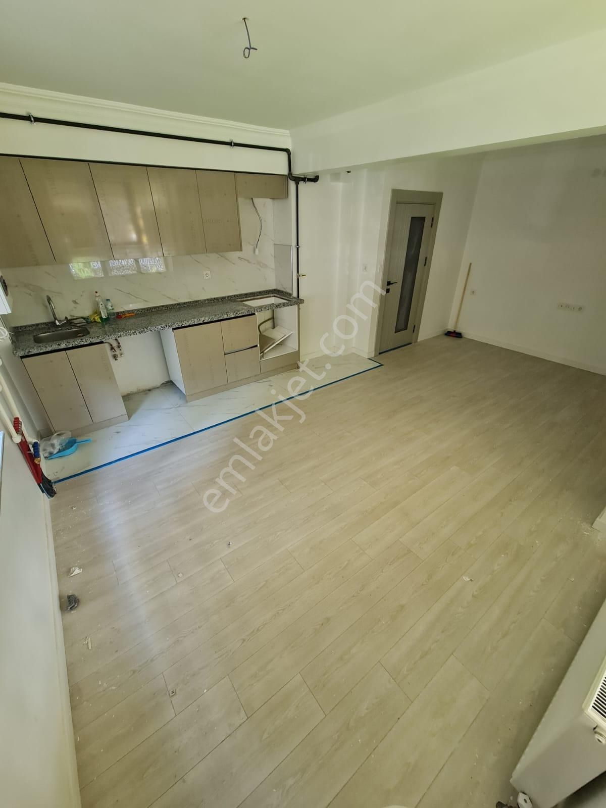 Aydınlıkevlerde Sıfır Binada 2+1 Satılık Daire Taner Emlak - Görsel 4