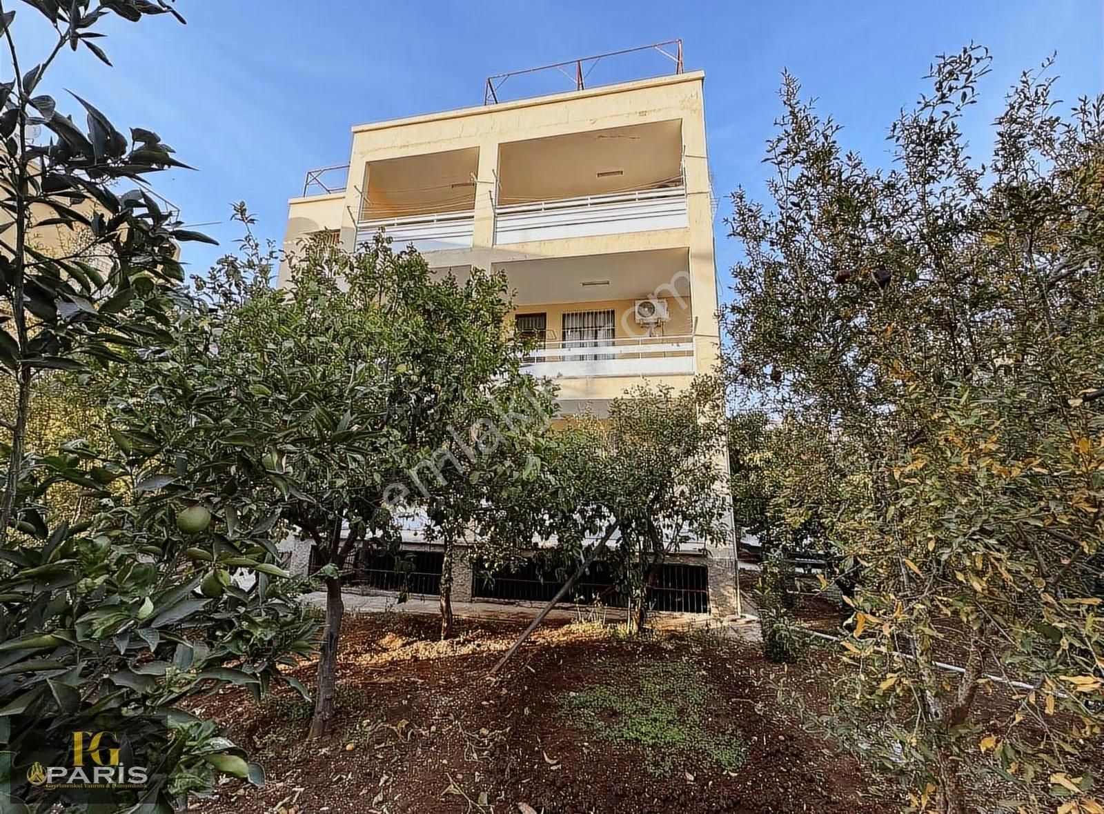 Paris'ten Yeşilyurt'ta 573 M2 Bahçeli Satılık Müstakil Ev !!! - Görsel 2