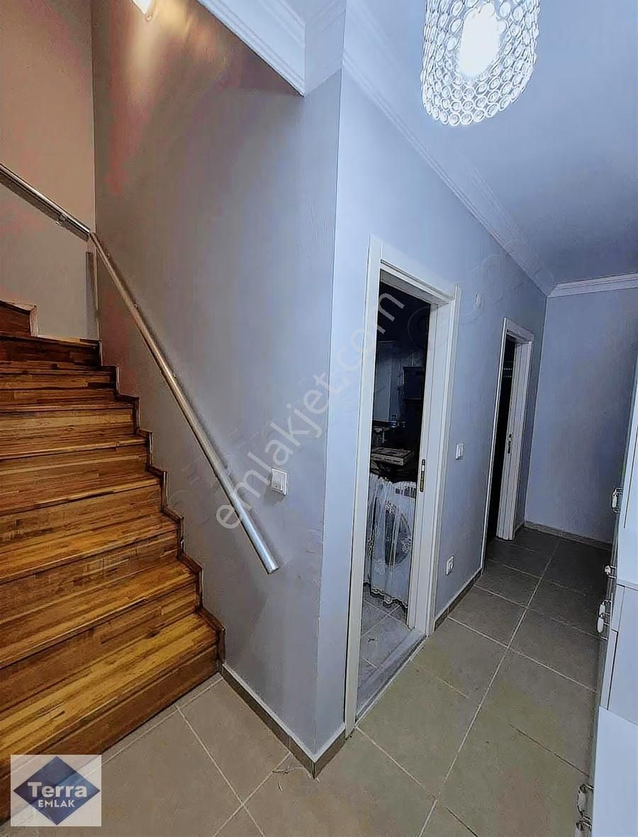 Yalova Armutlu Merkezde 3+2 Satılık 190 M2 Dublex Eşyalı - Görsel 17