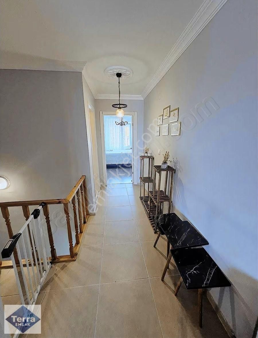 Yalova Armutlu Merkezde 3+2 Satılık 190 M2 Dublex Eşyalı - Görsel 10