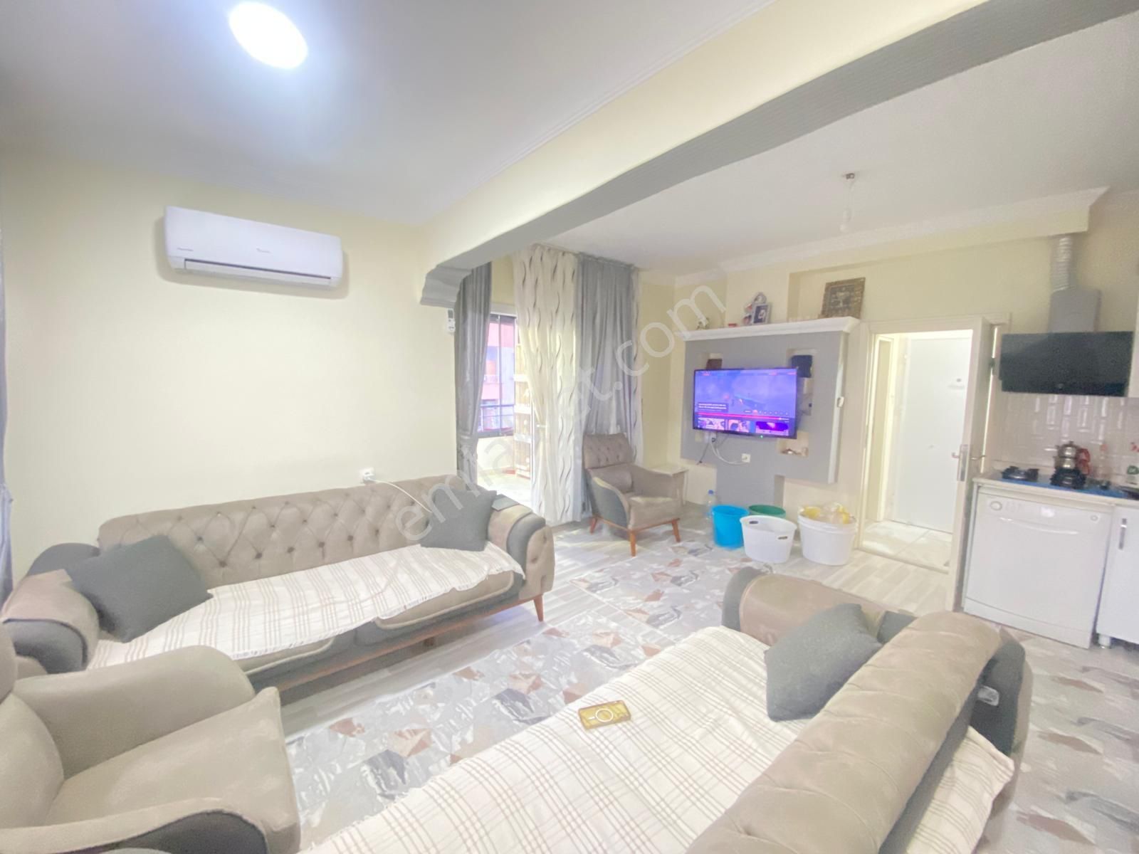 Prestij'den Bahçelievler'de İçi Yapılı Geniş Oturumlu 2+1 Daire