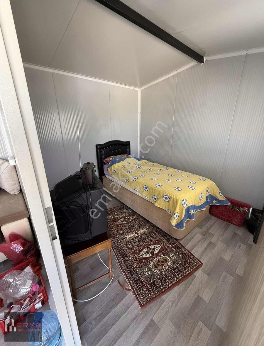 Menderes Oğlananası'nda Satılık 1+1 Konteynırlı Bahçe - Görsel 5