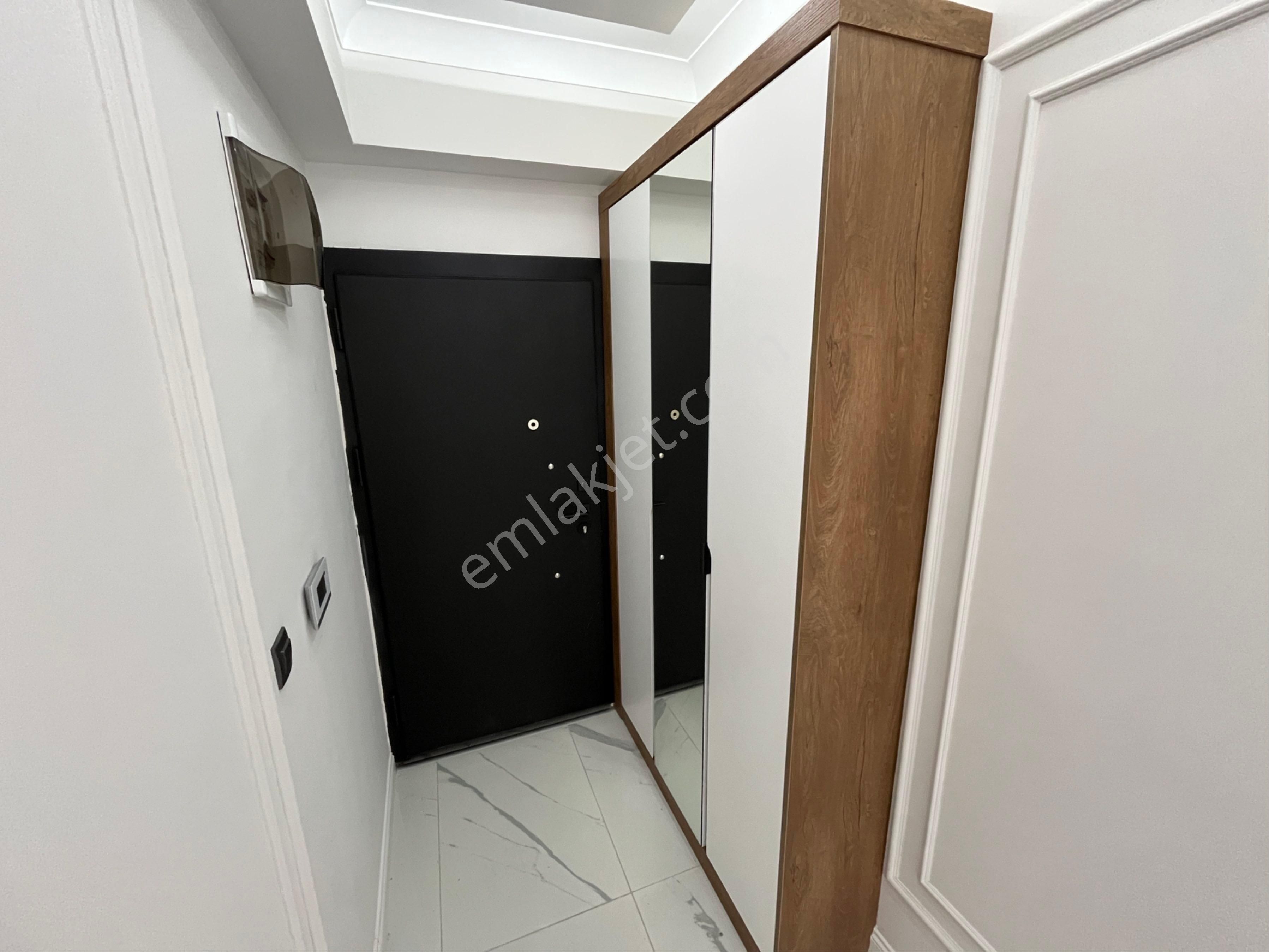 Yetkisi Cadde'den Sıfır Bahçeli Ayrı Mutfak Ön Cephe 2+1 Satılık Daire - Görsel 8