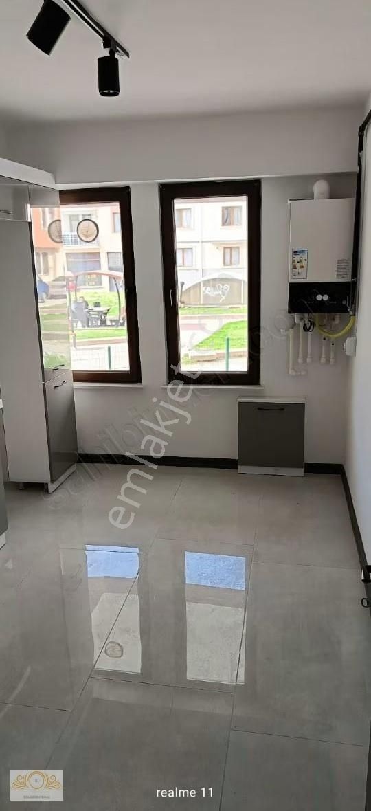 Emlak Centerden Vatan Bilgisayar Arkası Satılık 1+1daireler - Görsel 10