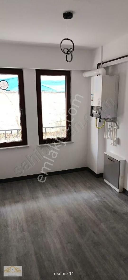 Emlak Centerden Vatan Bilgisayar Arkası Satılık 1+1daireler - Görsel 33