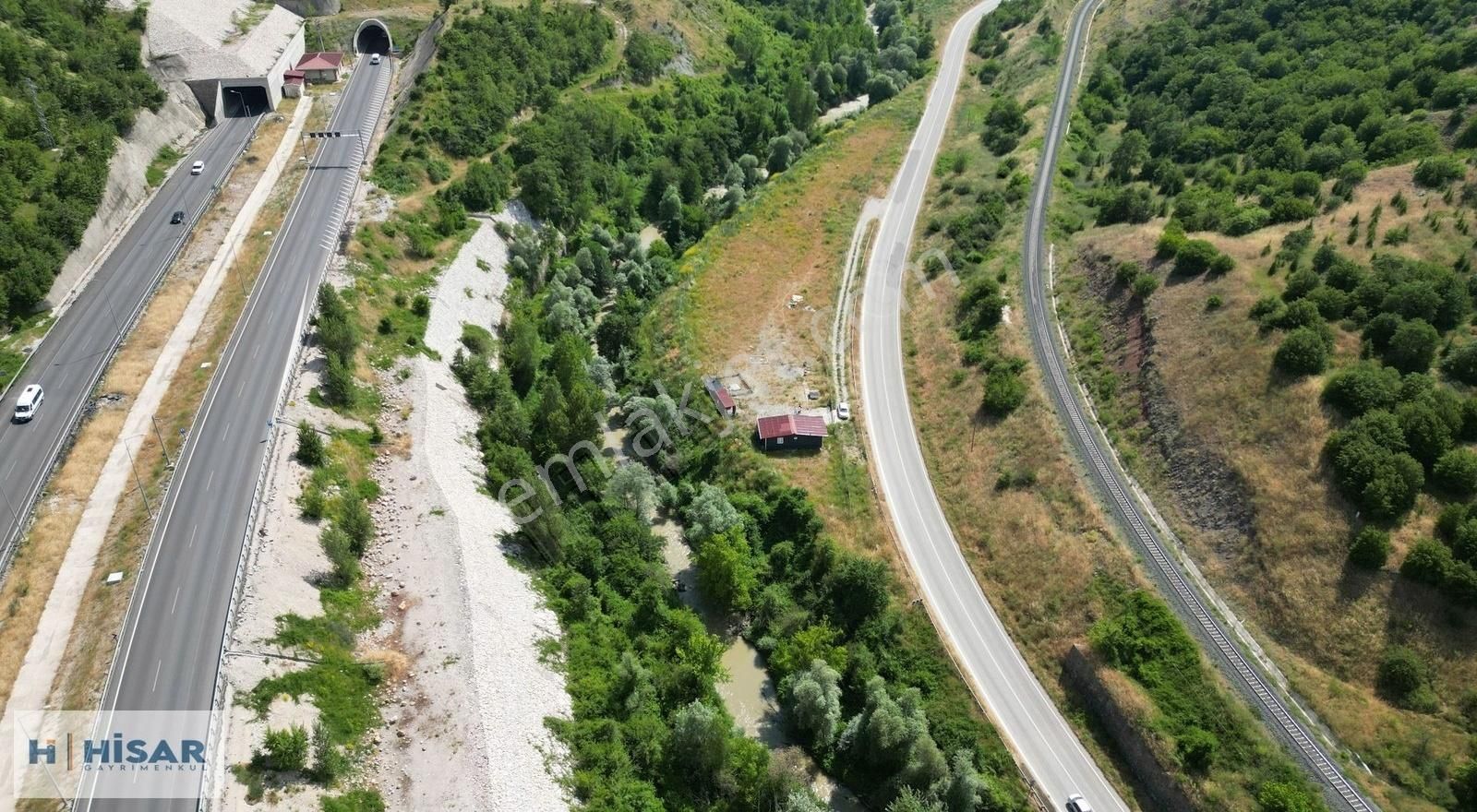 Hisar'dan Havzada Ana Yolun Yanında Kafa Dinlemelik Tarla - Görsel 32