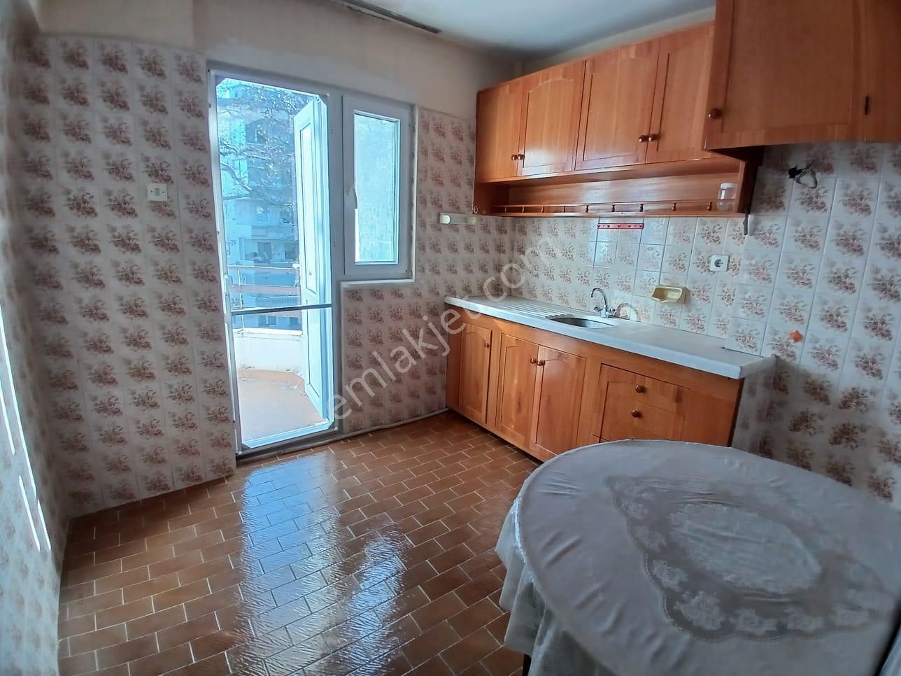 Denize Sıfır Manzaralı Daire - Görsel 25
