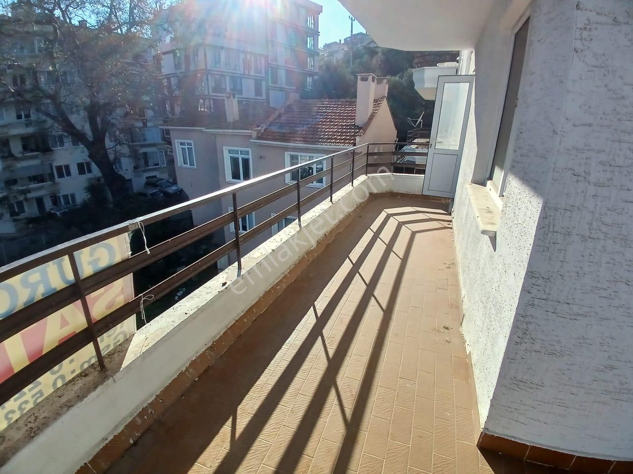 Denize Sıfır Manzaralı Daire - Görsel 31