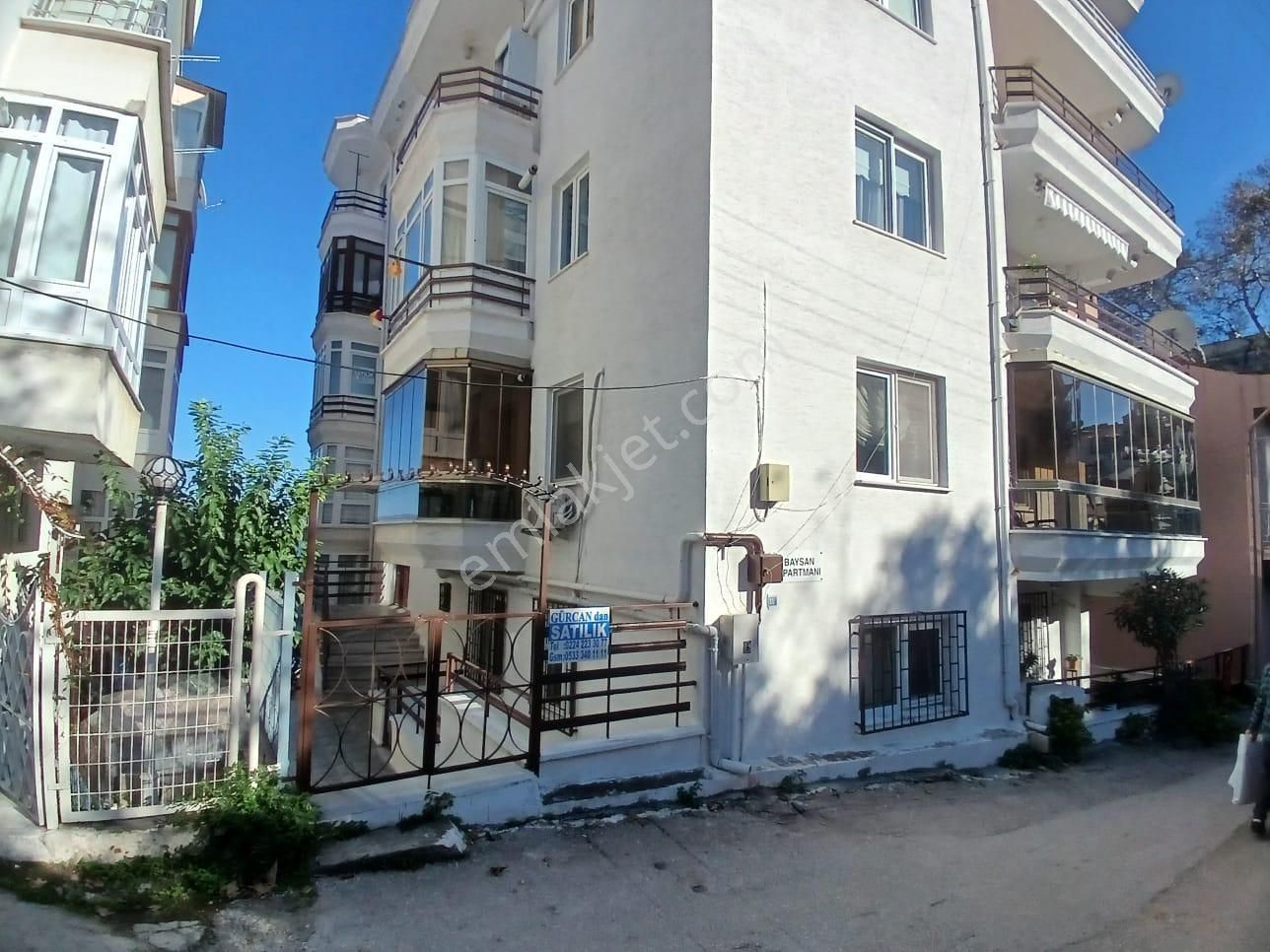 Denize Sıfır Manzaralı Daire - Görsel 4